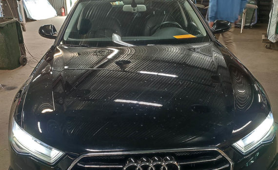 Замена лобового стекла на Audi A6 2017 г