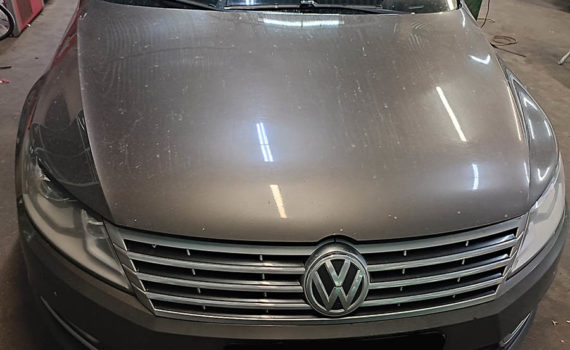 Замена лобового стекла на Volkswagen Passat CC 2012г