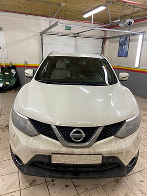 Замена лобового стекла на Nissan Qashqai 2018 г