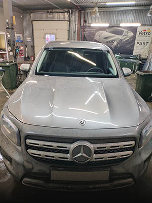 Замена лобового стекла на Mercedes Benz GLB 2020 г