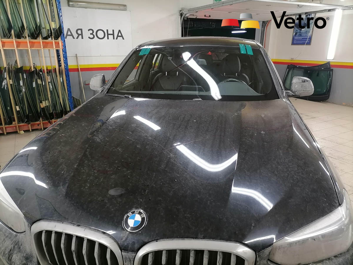 Замена лобового стекла на БМВ Х4/BMW X4 2019 г. Стекло FUYAO 2488AGACMVZ